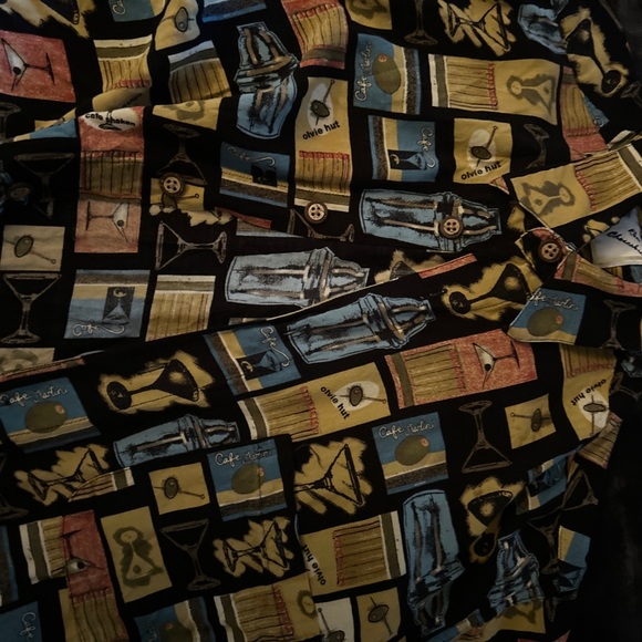 Button up - Picture 2 of 4